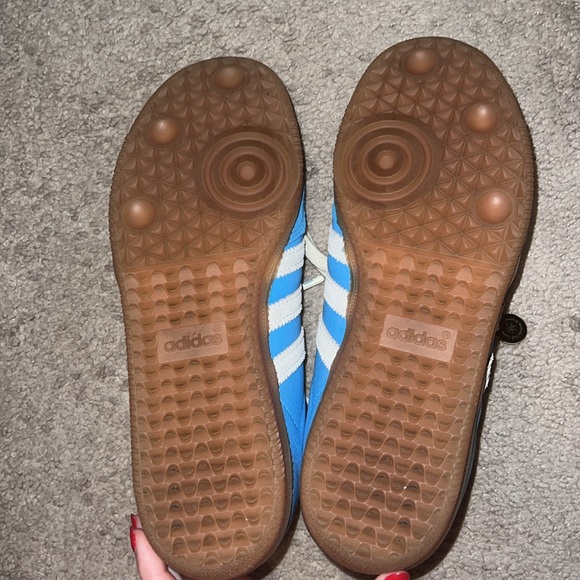 Sporty and rich x adidas sambas - Picture 3 of 6